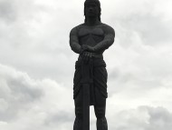 マニラのラプラプ像