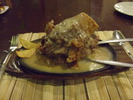 セブ島留学するなら一度は食べたい本格フィリピン料理「Abuhan Das Restaurant」