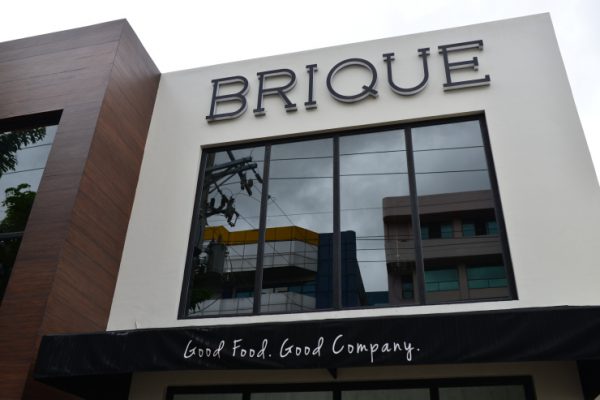セブ地元の人に人気なレストラン「BRIQUE」