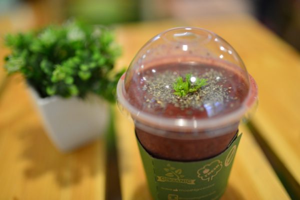 セブ島で健康的な食事をするなら「Mooshi Green Smoothie + Juice Bar」