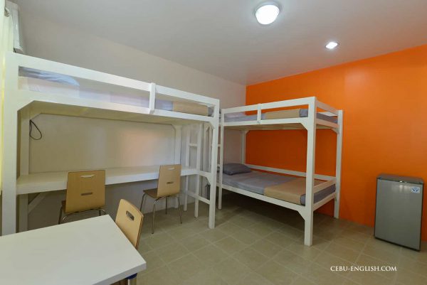 セブ島留学IDEA ACADEMIA（イデア アカデミア）の外部学生寮3人部屋2段ベッド