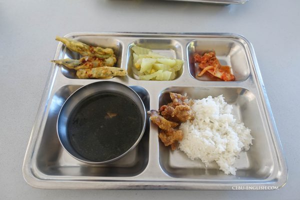 フィリピン留学バコロドOKEA(オケア)の昼食例