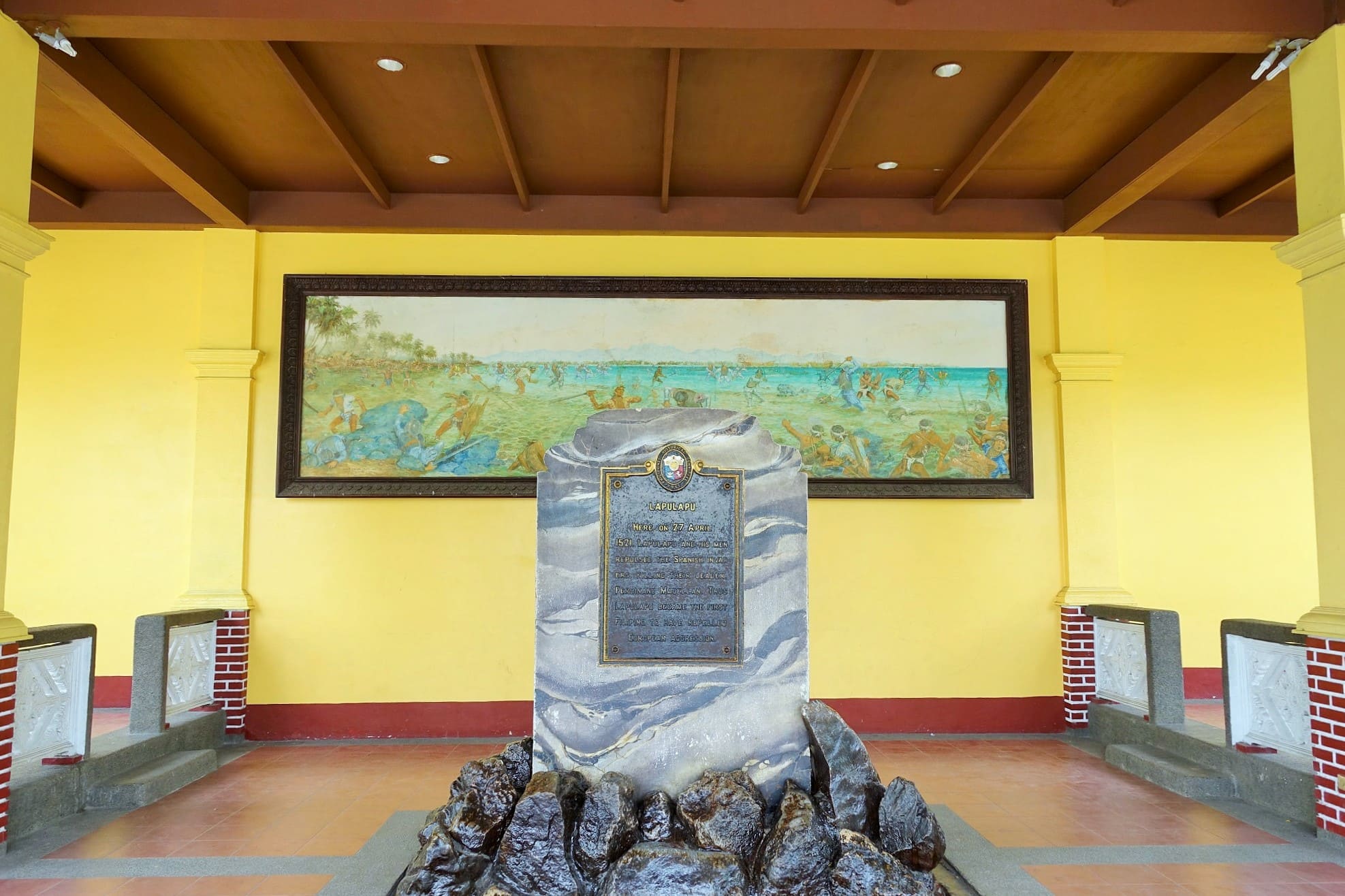 マクタンシュラインの戦勝の碑内部