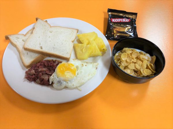 セブ島留学C2 UBECの朝食例2