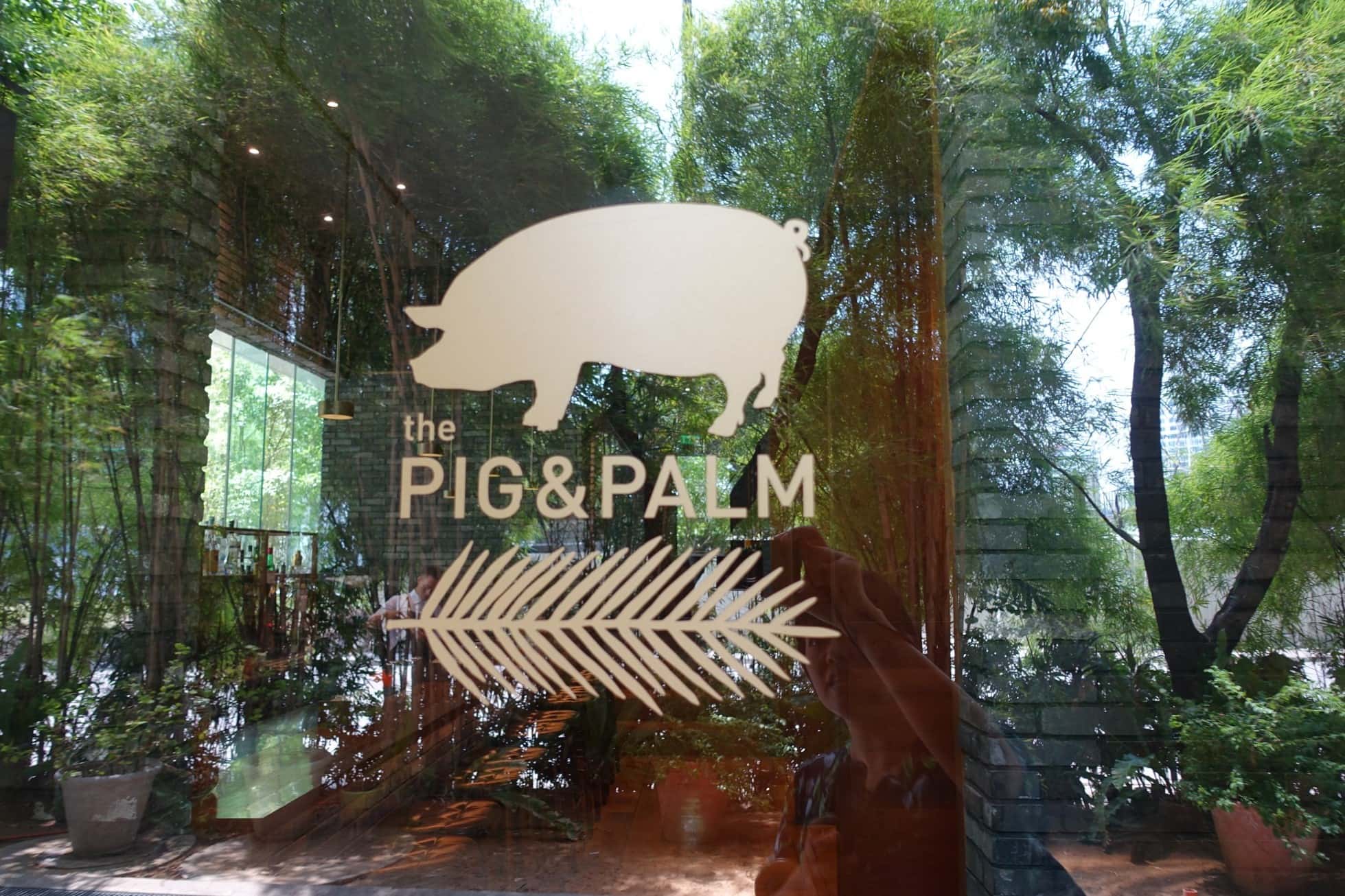 セブ島のレストランThe Pig & Palm