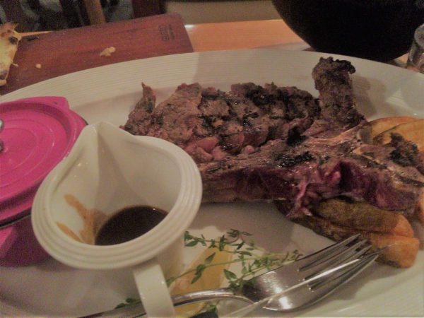 ANZANIアンザニのAngus Beef T-Bone Steak アンガスビーフのTボーンステーキ