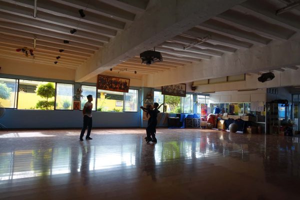 Abellana Sport Centerアベリアナ・スポーツセンターのダンススタジオ