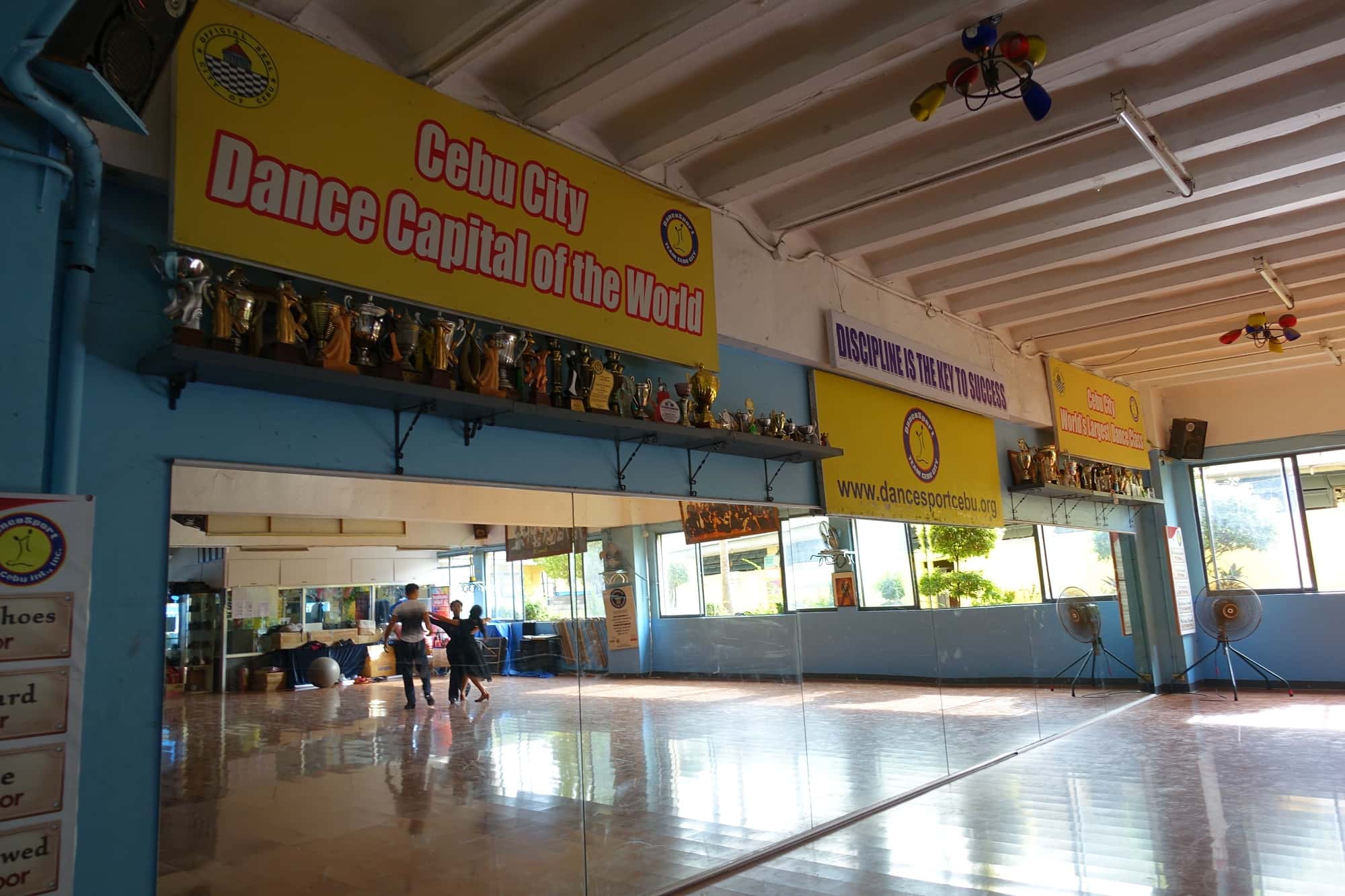 Abellana Sport Centerアベリアナ・スポーツセンターのダンス教室