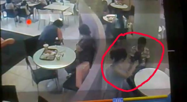 フィリピンの飲食店に現れた犯罪グループの物盗の瞬間