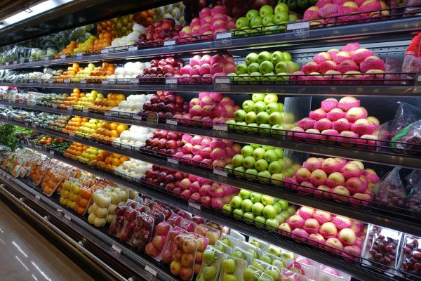 フィリピン留学イロイロのFestive Walk Mallフェスティブ ウォーク モールのスーパーマーケットの果物売り場