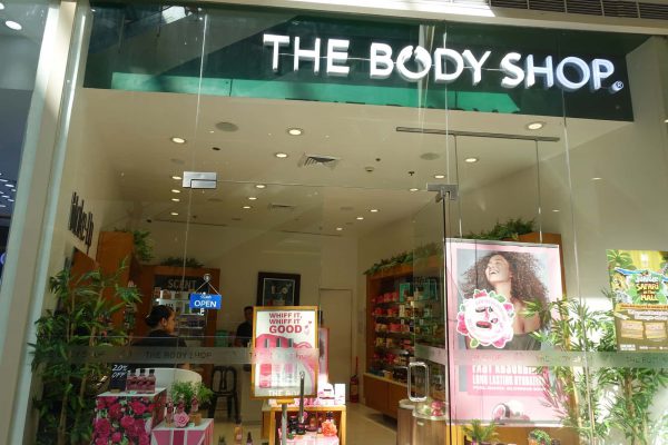 フィリピン留学イロイロのSMモール内のBody Shop