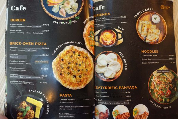 フィリピン留学イロイロのCrypto Cafeのメニュー2食事やピザ