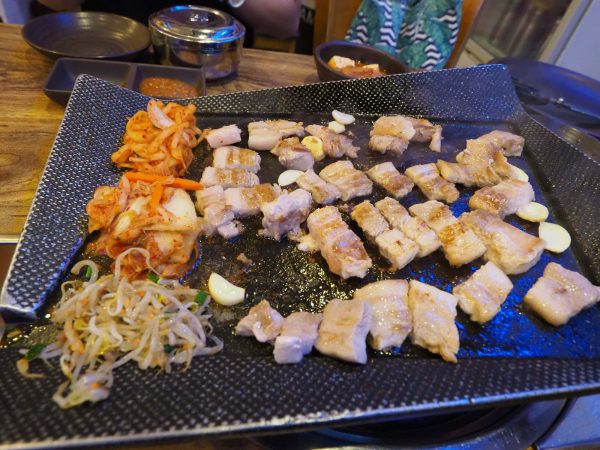 フィリピン留学イロイロのKogi & Vegi Korean Restaurantの焼肉