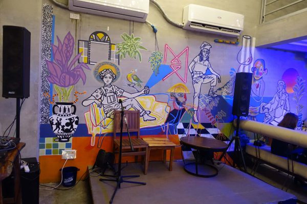 フィリピン留学イロイロのMamusa Art Bistroのライブスペース