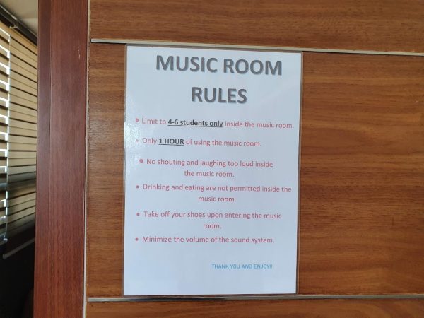 セブ島リゾート留学CIAセミスパルタのカラオケ室の使用ルール