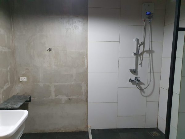 フィリピン・セブ島留学CELLA（セラ）プレミアムの1～2人部屋のシャワー室