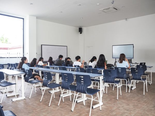 セブ島留学EV Academyラメールの講師トレーニング
