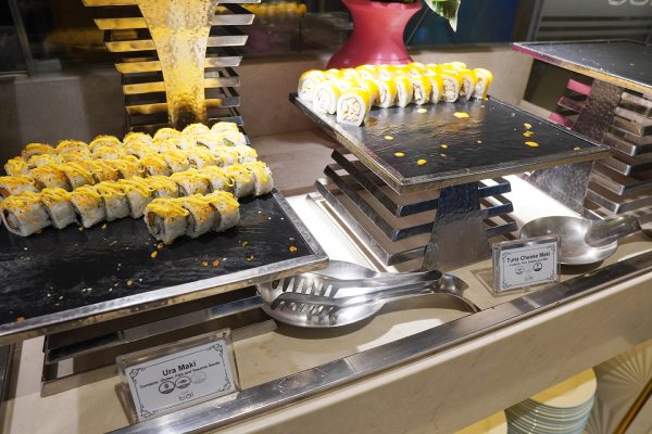 セブ島留学Bai Hotel CLCのレストランブッフェ